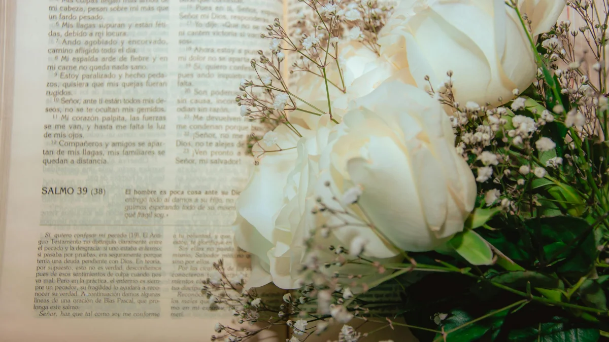 Top 20 de decizii cu discernământ religios care au salvat lumea: Momente de înțelepciune spirituală